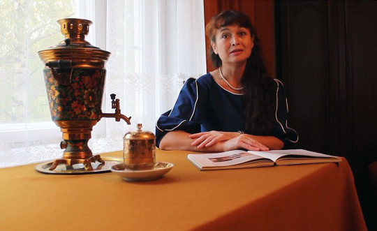 Средоточие домашнего тепла: музыковед Елена Хорошина читает фрагмент беловского «Лада» о самоваре 